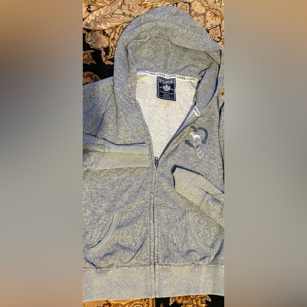 Victoria Secret hoodie size small. Missing the draw string .